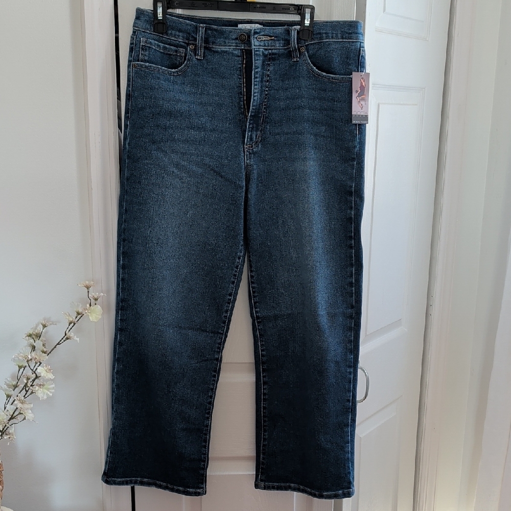 Sofia Vergara Lana Relaxe Straight Super High-rise Crop